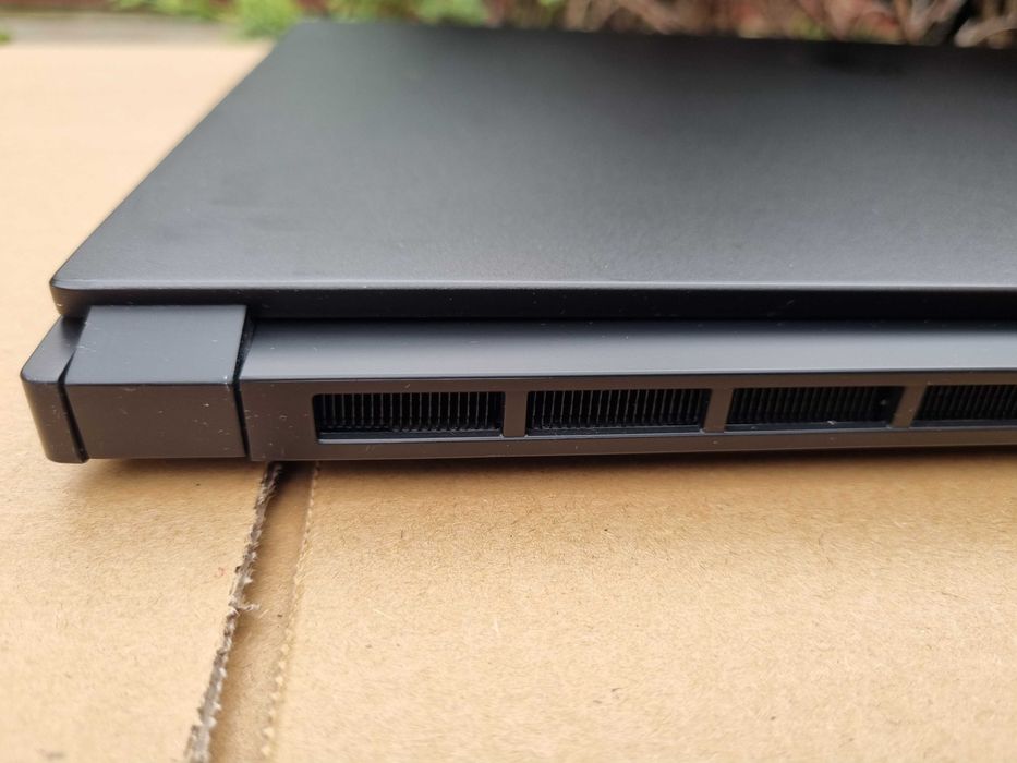 MSI GS66 Stealth 15,6 " 240Hz Intel Core i7 16 GB 1TB SSD  RTX 3070