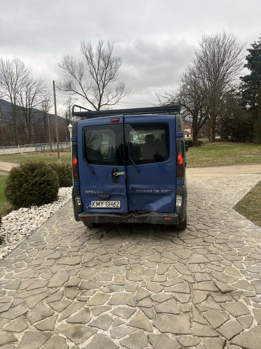 Opel Vivaro 1.9  2006r