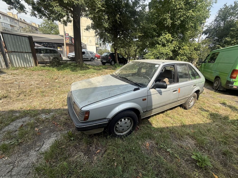 Продам Mazda 323