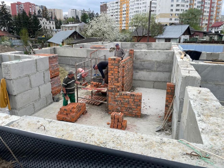 Фундамент, моноліт, опалубка, будівництво