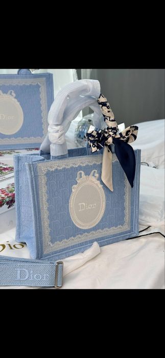 Продам сумку Dior