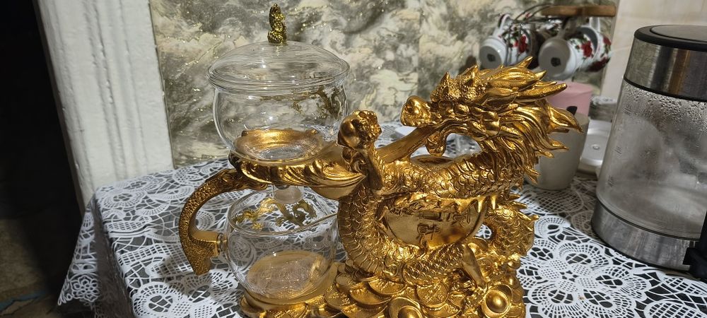 Проливний заварювальний чайник з магнітом "Золотий дракон"