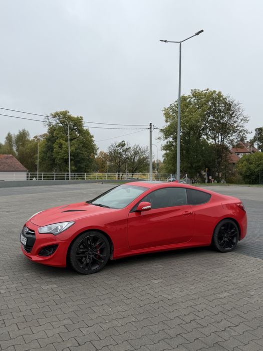 Hyundai Genesis Coupe 3.8 V6 2013