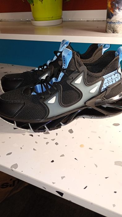 Buty męskie sportowe