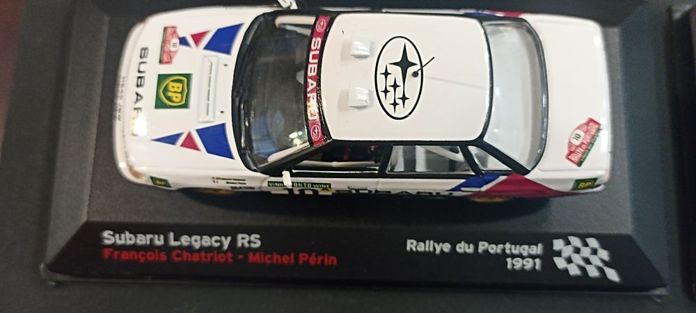 Coleção de carros miniatura rally