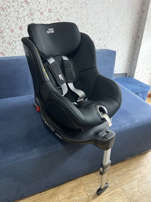 автокрісло Britax Römer DUALFIX M i-SIZE