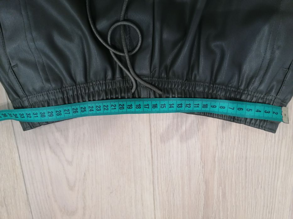 Штани з еко шкіри mango