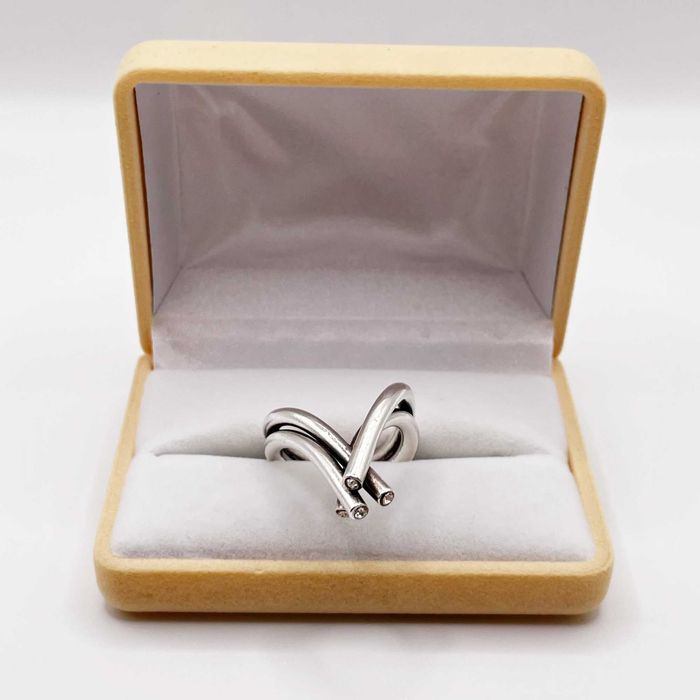 Pierścionek YES Projekt Jan Lekszycki Srebro 925  10,14 g  Rozmiar 18