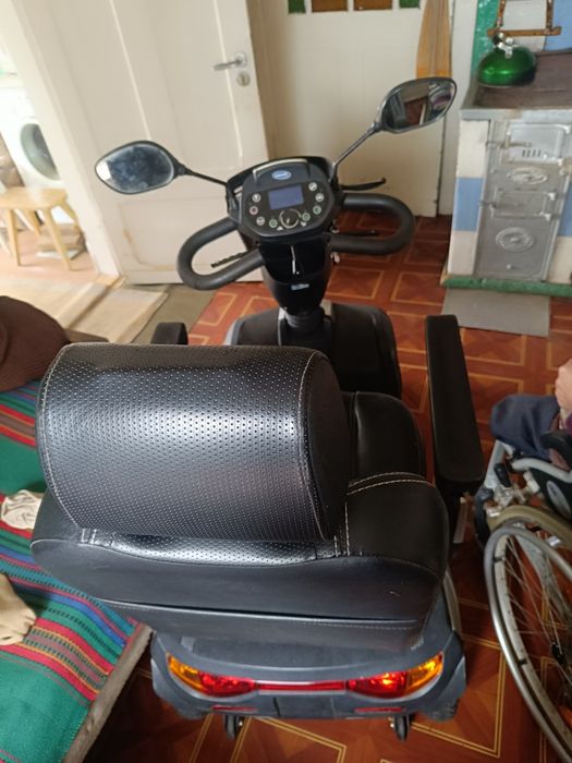 Wózek inwalidzki elektryczny