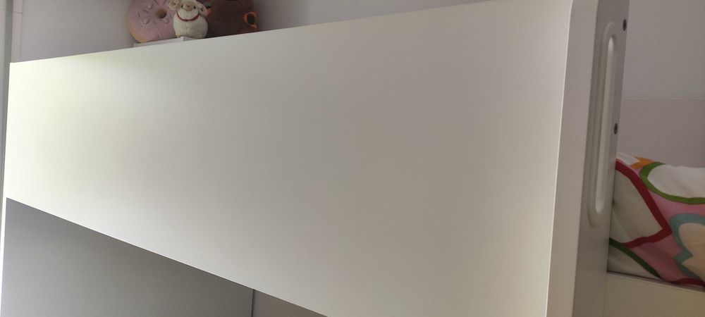 Cama Smastad Ikea - c/ secretária e roupeiro