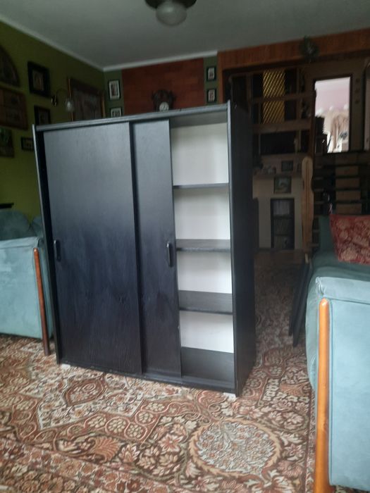 Szafka z drzwiami przesuwnymi.wys120cm,szer 100cm Głębokość 38