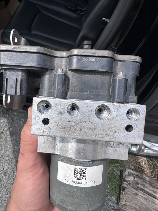 Блок ABS для Audi Q7 4m / блок абс Ауді Ку7 / 4M0 907 379Q