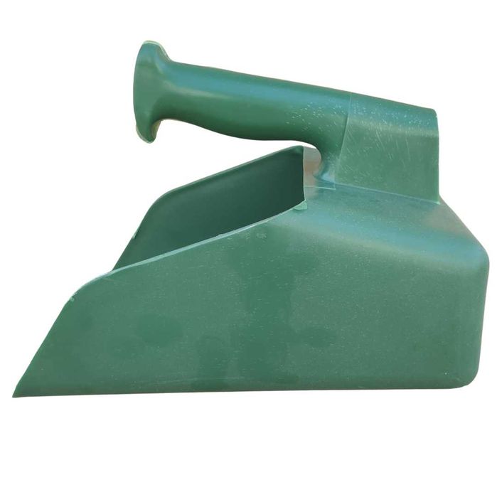 Nabierka plastikowa do paszy, 3 l szufelka