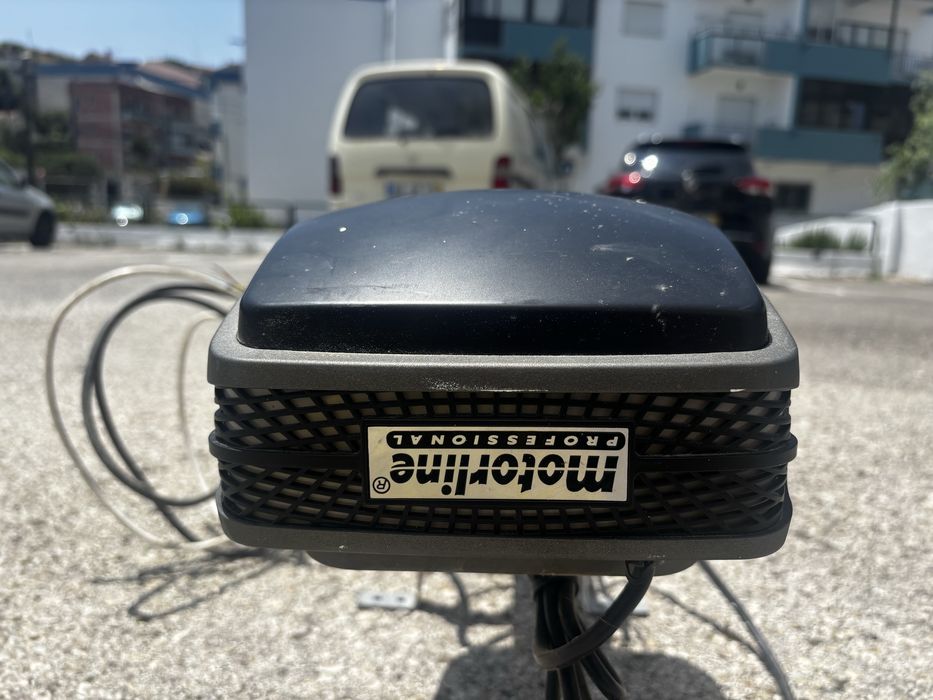 Motor eletrico de garagem