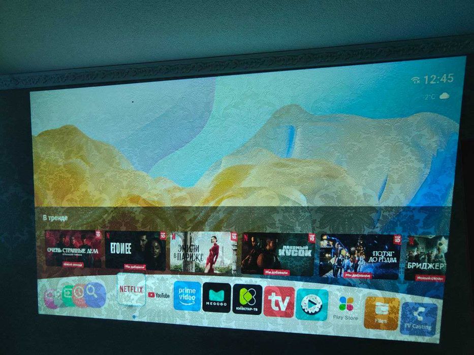 Проектор Cheerlux C10 LED 2600 lumen динаміками YouTube Megogo Netflix