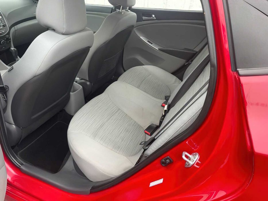 Hyundai Accent GLS      2015