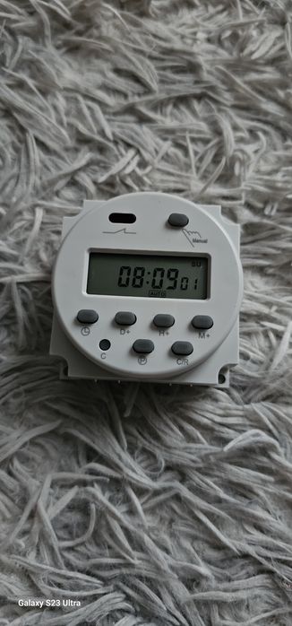 Zegarek cyfrowy nascienny