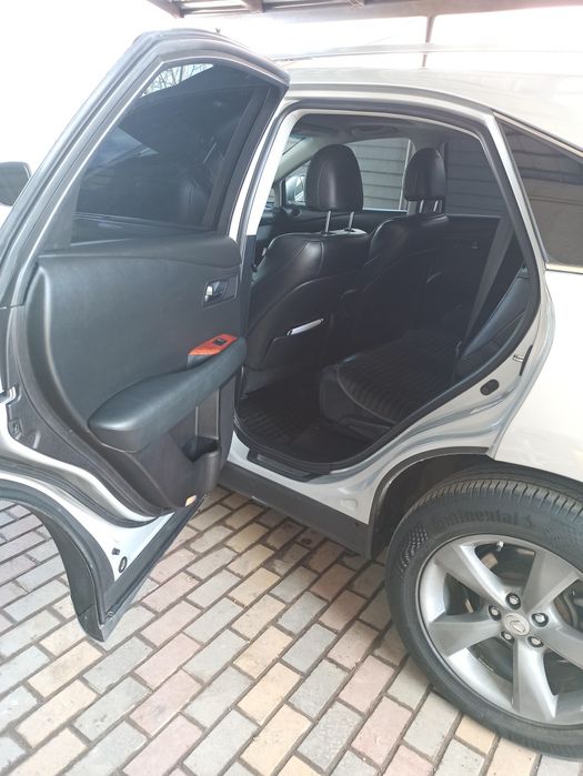 Продам LEXUS RX350