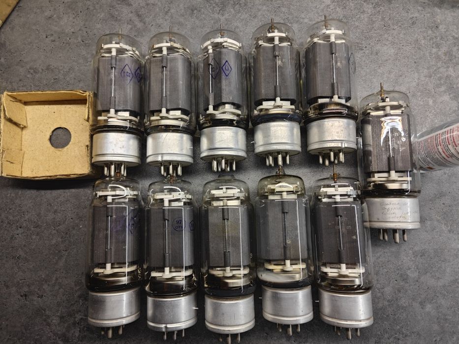 Генераторный пентод ГК-71, радиолампа, радиодетали