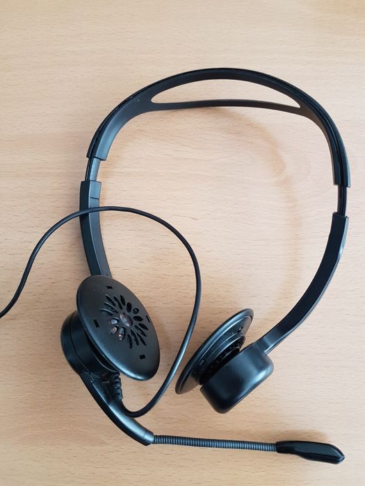Słuchawki komputerowe x mikrofonem Logitech stan bardzo dobry