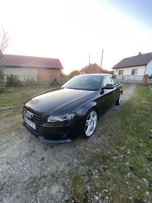 Audi A4 Limousine Audi A4 B8 3.2FSI V6 265KM