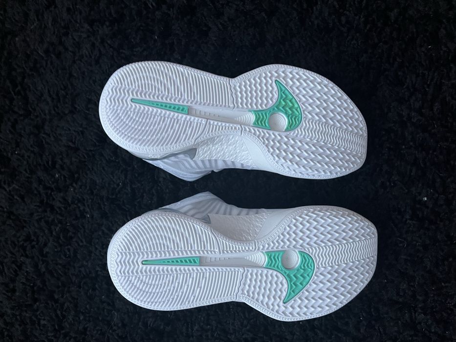 Кросівки баскетбольні Nike Sabrina 2