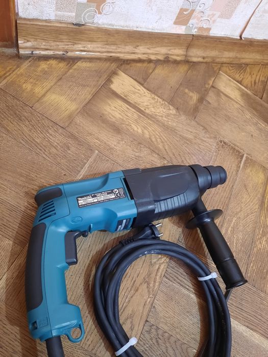 100% оригінал!!Перфоратор Makita HR 2450,780вт,2.7дж