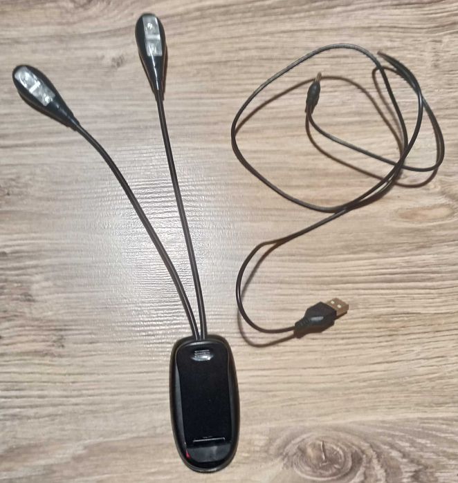 Podwójna lampka led z klipsem i regulacją oświetlenia