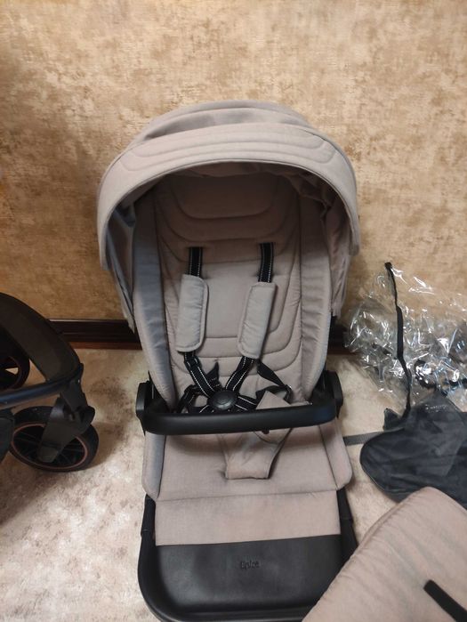 Коляска Carrello Epica 2в1