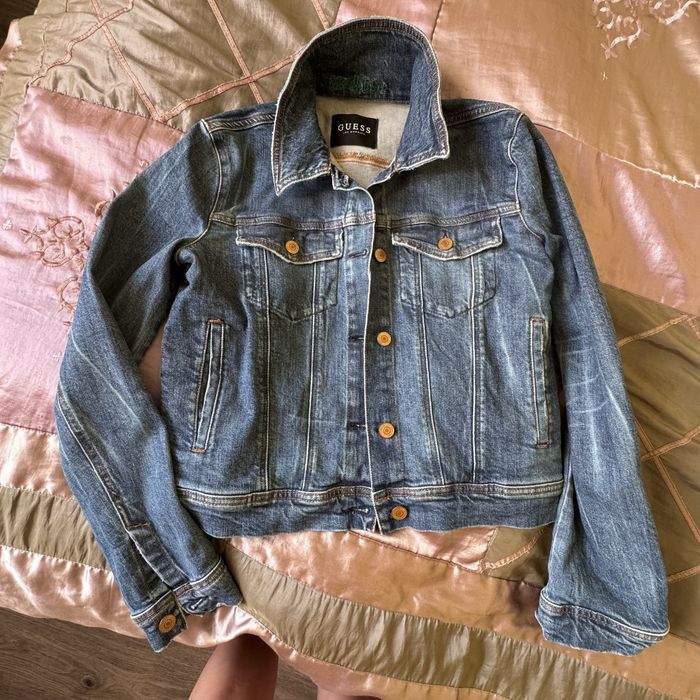Джинсова куртка Guess розмір S