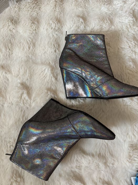 Nowe botki H&M na koturnie z efektem holo 38 unikatowe