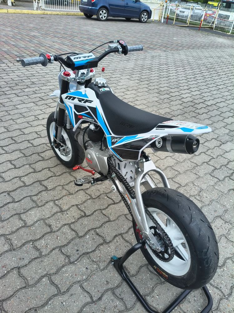 alt