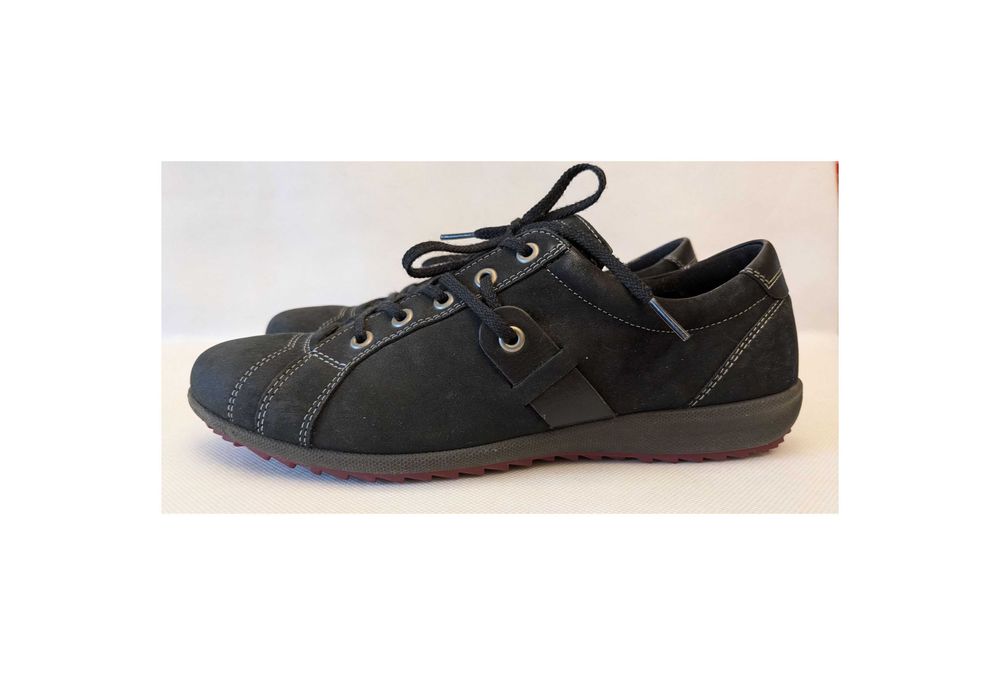 Ecco wygodne skórzane buty sneakersy 40 super stan