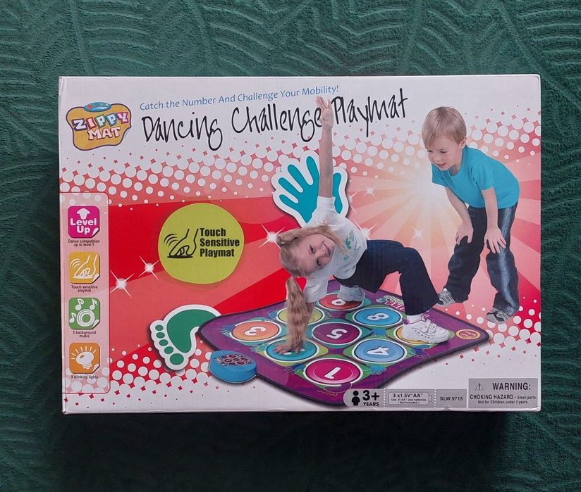 Mata taneczna dla dzieci do tańczenia

Stan idealny, córka dostała w p