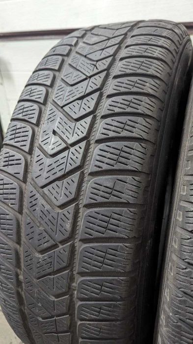 Шини 225/65 R17 102T Pirelli Scorpion Winter