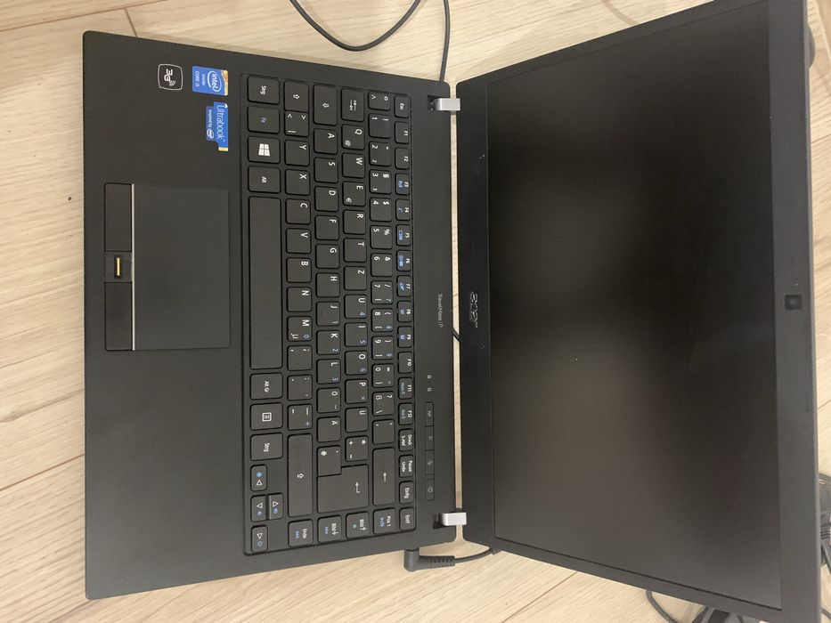 Acer travel mate