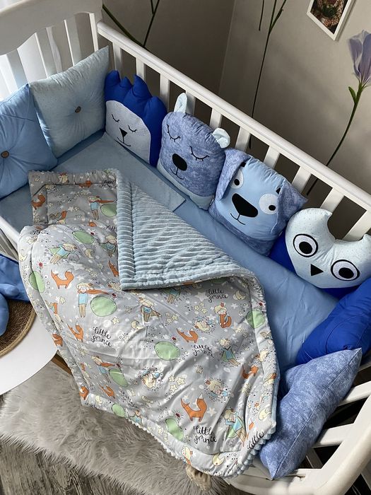 Бортики у ліжечко, постільна білизна для дітей