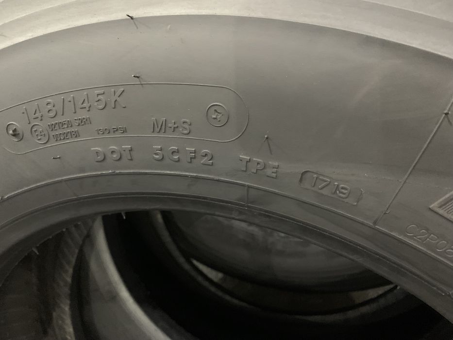 шина вантажна б/в 275/70R22,5 Bridgestone R297 (2 шт.)