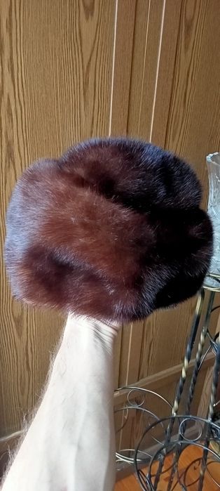 Норкові шапки , ціна за всі