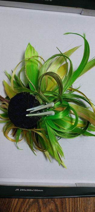 Изделия из  волос, постиж