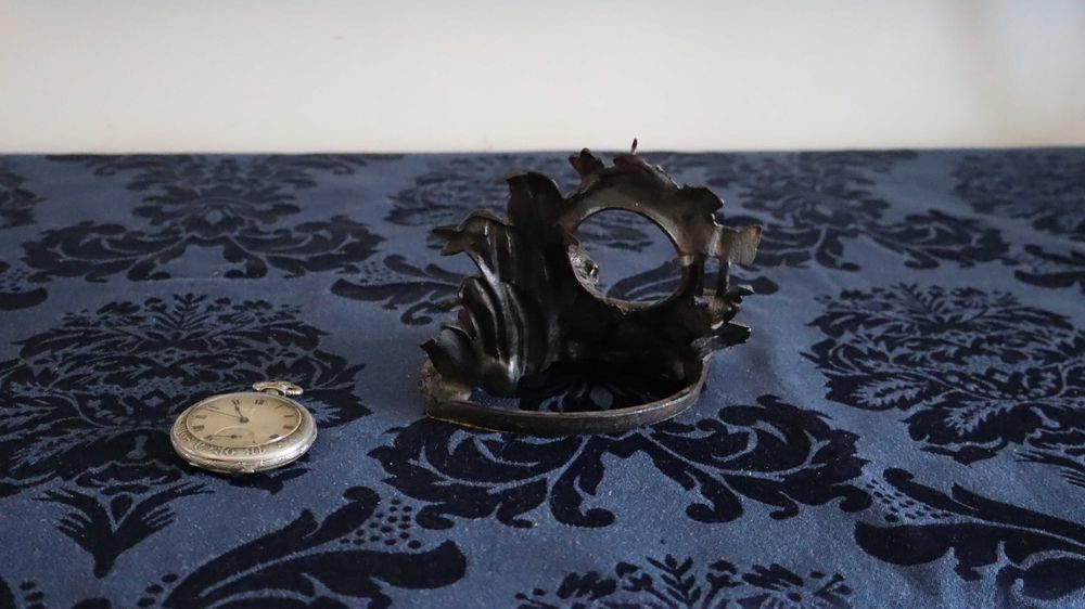 Suporte para relógio de bolso