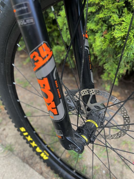 Rower enduro Canyon Neuron