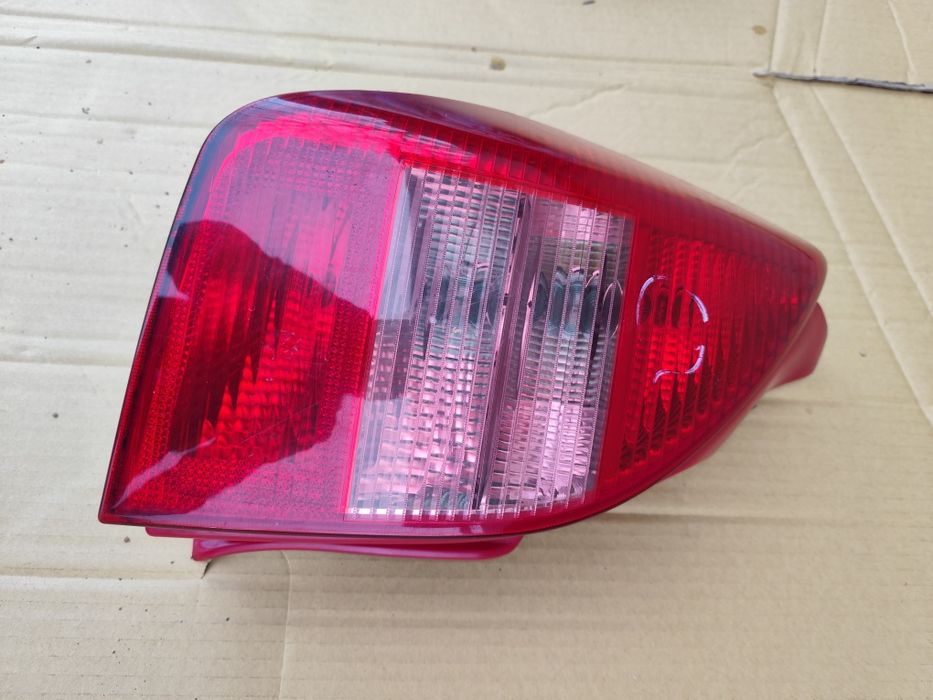Lampa lewa tylna Citroen C2