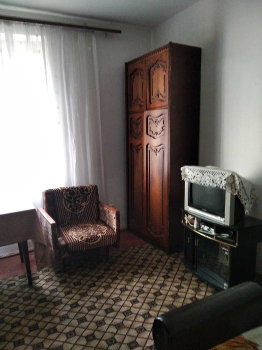 Продам 2 комн. особняк по ул. Карпатской Украины