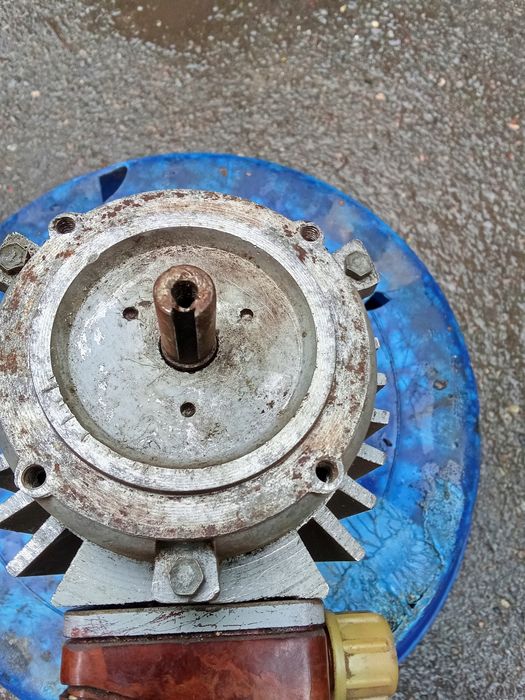 Продам електромотори