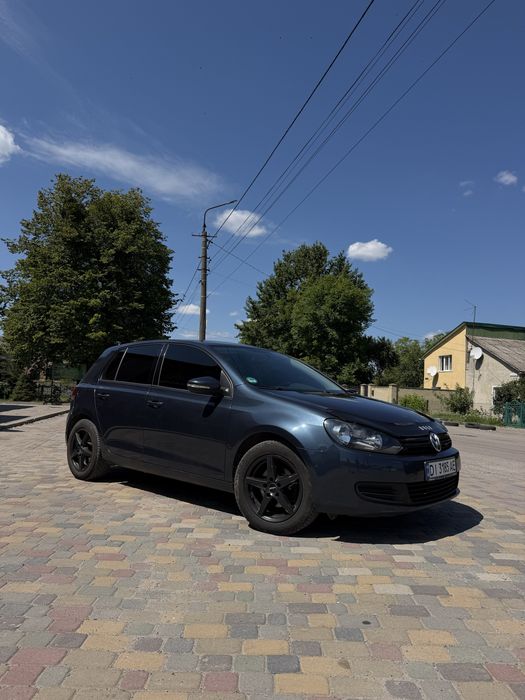 Volkswagen Golf VI