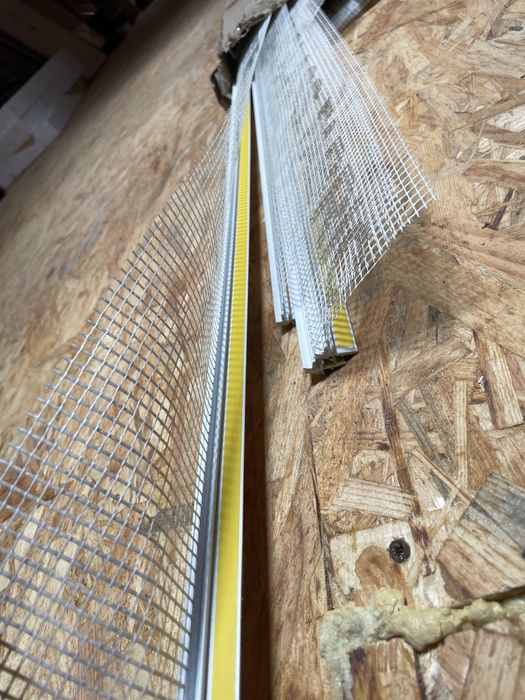 Listwy elewacyjne przyokienne Fiberglass z siatka 3 m