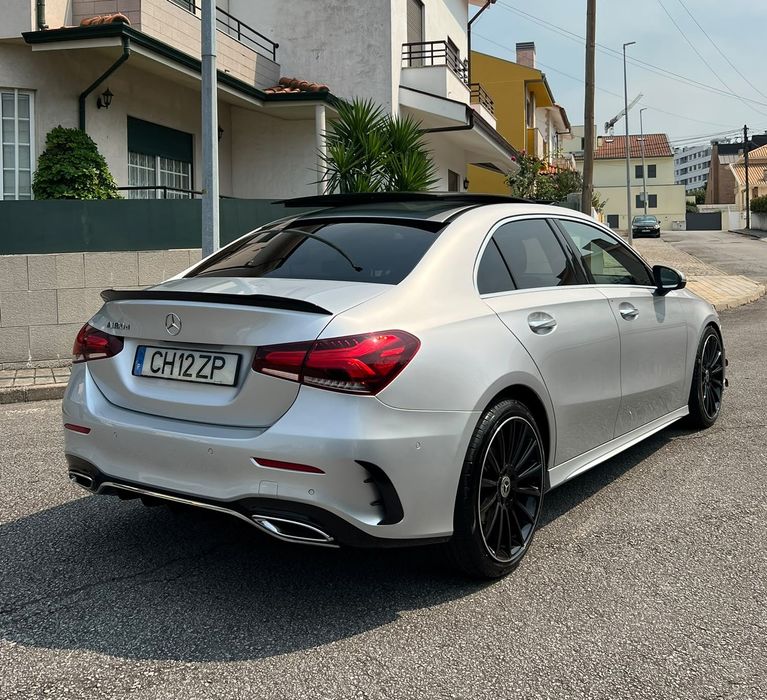 Mercedes-Benz A180 d Sedan AMG Line (Look A35) – Teto Panorâmico | Ecrã grande | Full Extras
