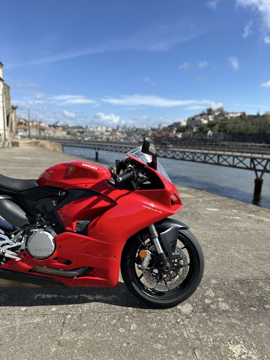 Ducati Panigale V2