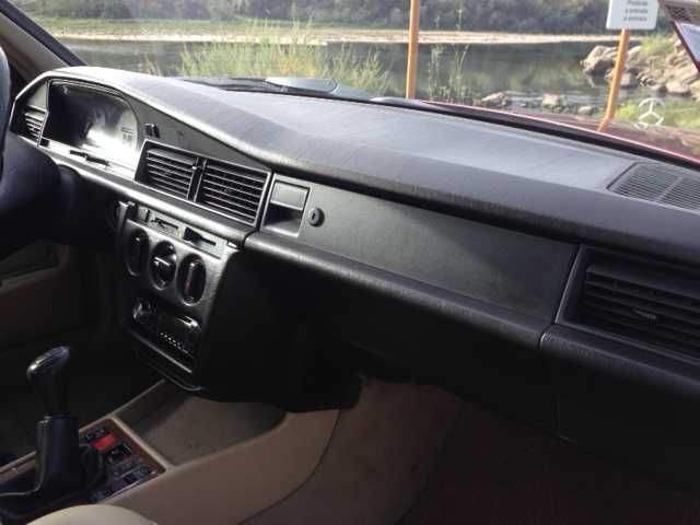 Mercedes-Benz 190 2.5